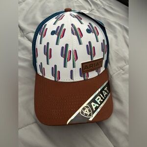 Ariat Cactus Print Hat - White and Brown